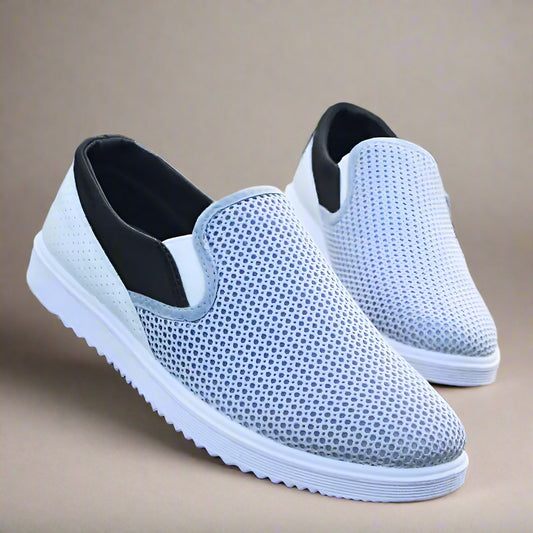 Summer Mesh Slip-On Casual Shoes